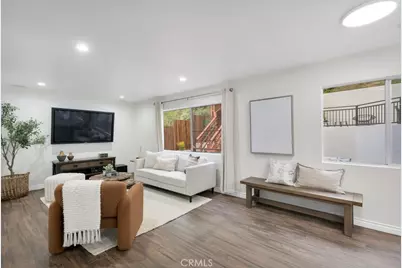 4384 Saltillo, Woodland Hills, CA 91364 - Photo 5