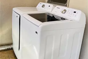 1757 N Normandie Ave, Los Angeles, CA 90027 - Photo 17