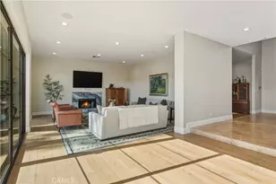 22248 Dumetz Rd, Woodland Hills, CA 91364 - Photo 17