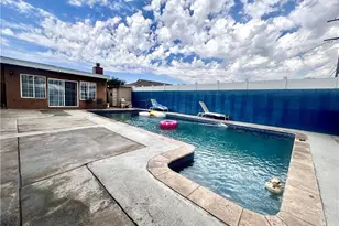 10152 Ave Stanwin, Arleta, CA 91331 - Photo 7