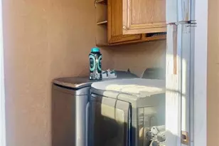 10152 Ave Stanwin, Arleta, CA 91331 - Photo 13