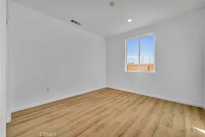 8837 Holly Avenue, California City, CA 93505 - Photo 7