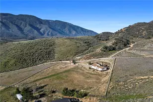 990 Mesa Valley Rd, Lebec, CA 93243 - Photo 3