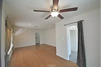 10622 Zelzah, Granada Hills, CA 91344 - Photo 7