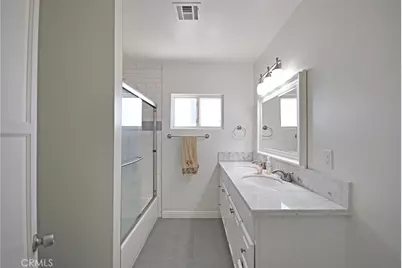 10622 Zelzah, Granada Hills, CA 91344 - Photo 21