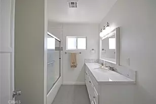 10622 Zelzah, Granada Hills, CA 91344 - Photo 21