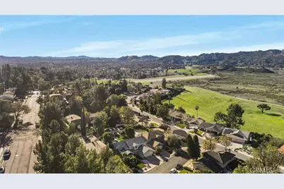 22158 Rayen, West Hills, CA 91304 - Photo 59