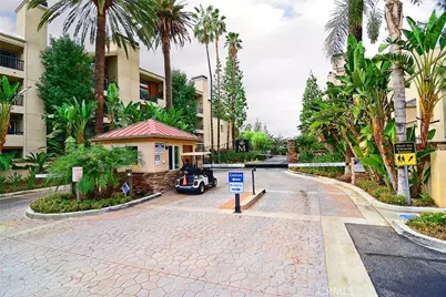 5500 Owensmouth Avenue #311, Woodland Hills, CA 91367 - Photo 19