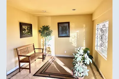 20327 Saticoy #304, Winnetka, CA 91306 - Photo 9