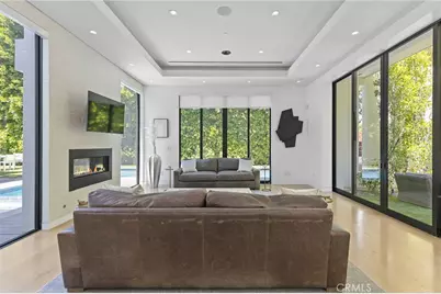 15241 Greenleaf, Sherman Oaks, CA 91403 - Photo 25