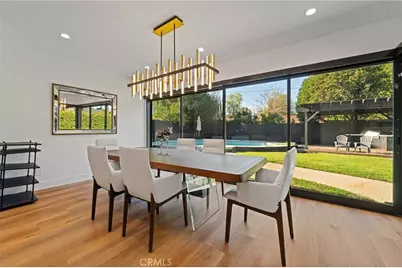 23103 Leonora, Woodland Hills, CA 91367 - Photo 11