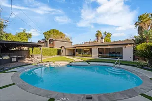 23103 Leonora, Woodland Hills, CA 91367 - Photo 37