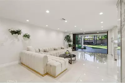 6355 Yolanda Avenue, Tarzana, CA 91335 - Photo 9