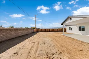 8624 Forest Blvd, California City, CA 93505 - Photo 37