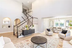 5474 Sunlight, Simi Valley, CA 93063 - Photo 3