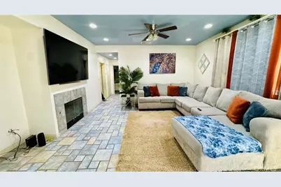 6115 Cloud Peak Court, Bakersfield, CA 93313 - Photo 17