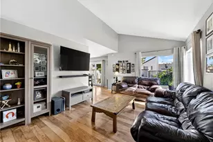 25751 Player, Valencia, CA 91355 - Photo 3