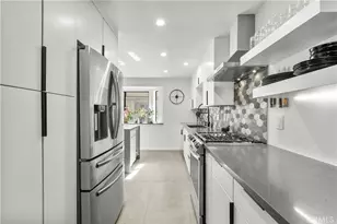 10229 Variel, Chatsworth, CA 91311 - Photo 11