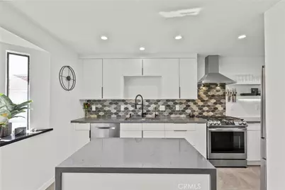 10229 Variel #12, Chatsworth, CA 91311 - Photo 11