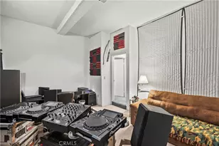 10229 Variel, Chatsworth, CA 91311 - Photo 29