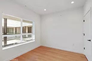 321 S Oxford Ave, Los Angeles, CA 90020 - Photo 11