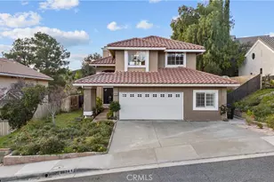 28741 Park Woodland, Saugus, CA 91390 - Photo 1