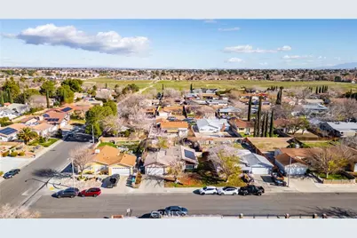 43352 Edson, Lancaster, CA 93536 - Photo 25