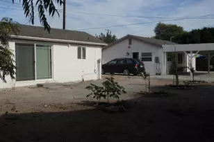 10756 N Haddon Ave, Pacoima, CA 91331 - Photo 7
