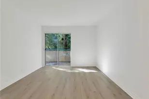 7800 Topanga Blvd, Canoga Park, CA 91304 - Photo 29