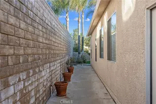 21665 Canyon Heights Cir, Saugus, CA 91390 - Photo 35