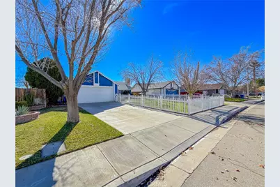 646 Twinberry Lane, Lancaster, CA 93534 - Photo 5