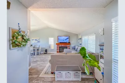 646 Twinberry Lane, Lancaster, CA 93534 - Photo 13