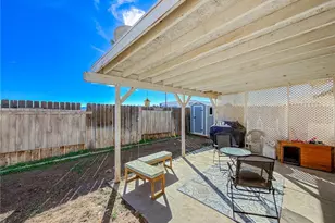 646 Twinberry Ln, Lancaster, CA 93534 - Photo 27