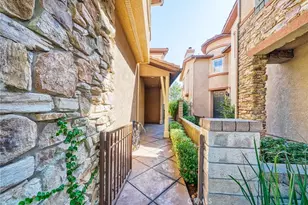 26640 Via Bellazza, Valencia, CA 91381 - Photo 3