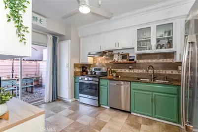 6525 Woodman Avenue #11, Los Angeles, CA 91401 - Photo 19