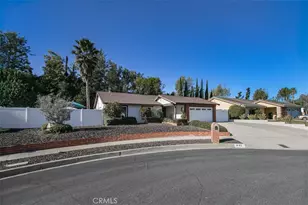 832 Ballina Ct, Newbury Park, CA 91320 - Photo 1