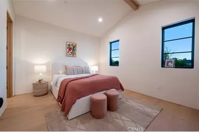 11746 Blix, Valley Village, CA 91607 - Photo 43