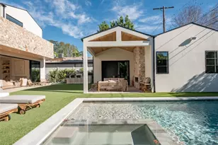 11746 Blix, Valley Village, CA 91607 - Photo 25