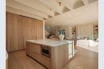 11746 Blix, Valley Village, CA 91607 - Photo 13