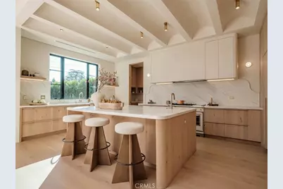 11746 Blix, Valley Village, CA 91607 - Photo 13