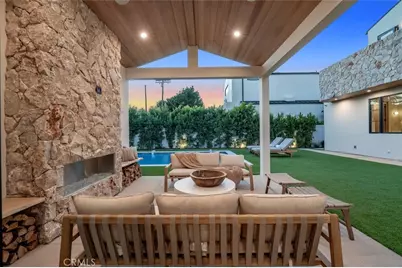 11746 Blix, Valley Village, CA 91607 - Photo 27