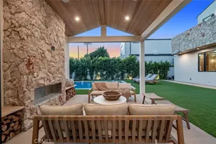 11746 Blix, Valley Village, CA 91607 - Photo 27