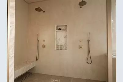 11746 Blix, Valley Village, CA 91607 - Photo 35