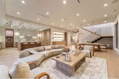 11746 Blix, Valley Village, CA 91607 - Photo 17