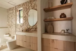 11746 Blix, Valley Village, CA 91607 - Photo 63