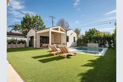 11746 Blix, Valley Village, CA 91607 - Photo 59