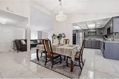 18927 Claycrest, Canyon Country, CA 91351 - Photo 9