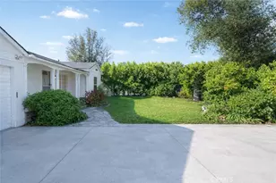 11814 Hesby St, Valley Village, CA 91606 - Photo 39