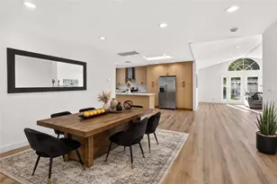 11814 Hesby St, Valley Village, CA 91606 - Photo 3