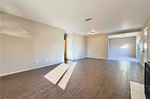 17365 Newmont, Lancaster, CA 93535 - Photo 7